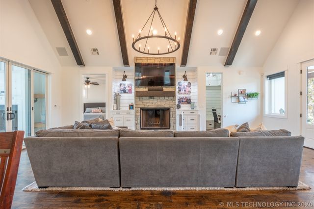 312 E Dallas Street, Broken Arrow, OK 74012