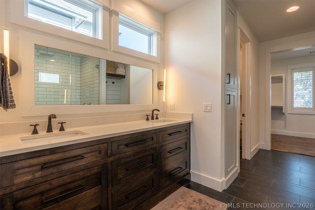 312 E Dallas Street, Broken Arrow, OK 74012