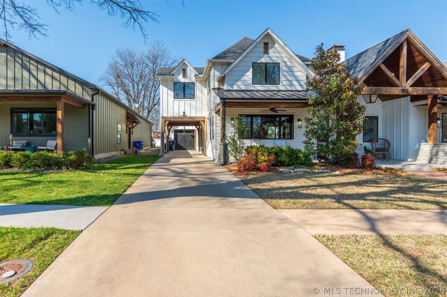312 E Dallas Street, Broken Arrow, OK 74012