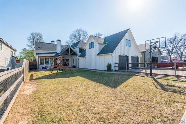 312 E Dallas Street, Broken Arrow, OK 74012