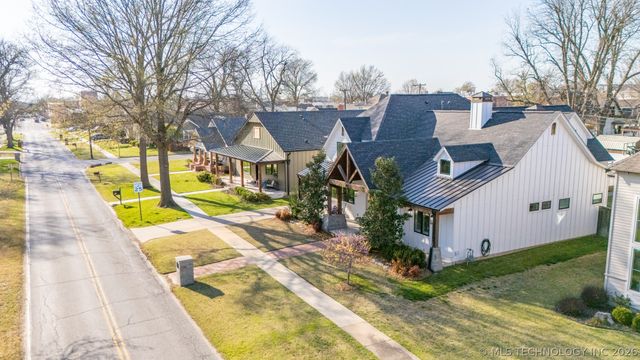 312 E Dallas Street, Broken Arrow, OK 74012