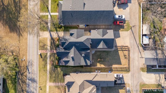 312 E Dallas Street, Broken Arrow, OK 74012