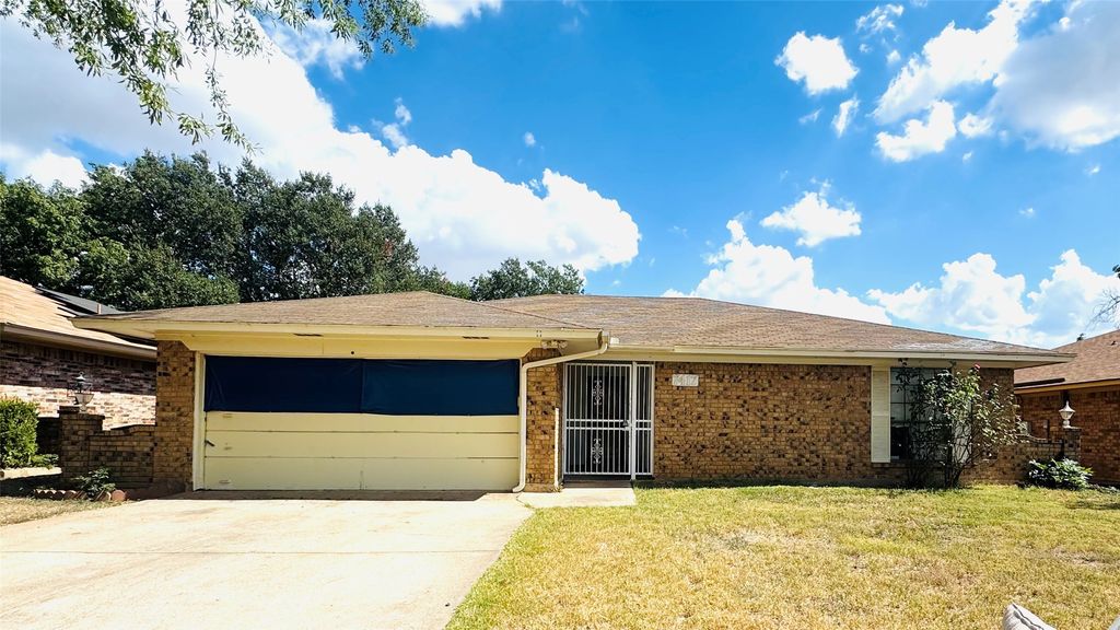 7417 Glen Haven Drive, Fort Worth, TX 76133