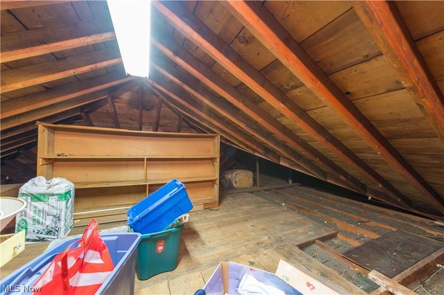 4820 W 211th Street, Fairview Park, OH 44126