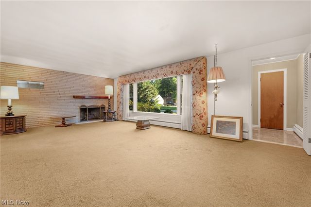 4820 W 211th Street, Fairview Park, OH 44126