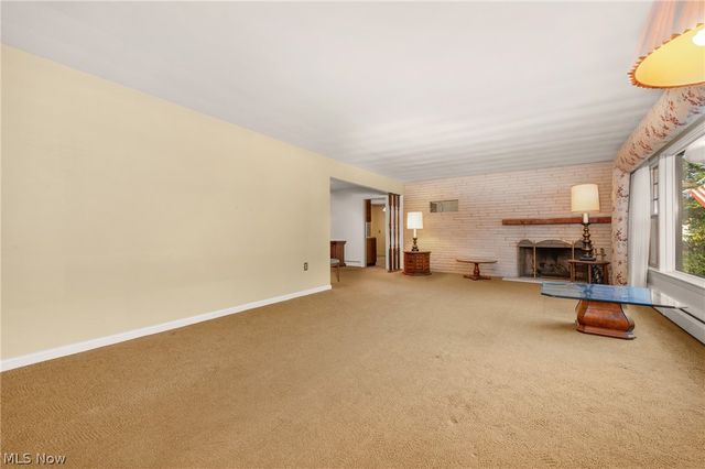 4820 W 211th Street, Fairview Park, OH 44126
