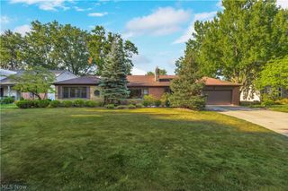 4820 W 211th Street, Fairview Park, OH 44126