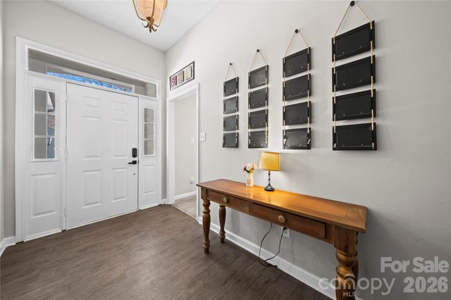 12112 Kempshott Court, Charlotte, NC 28273