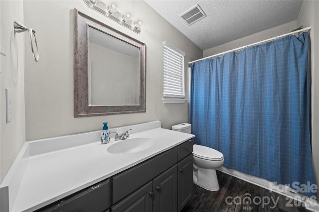 12112 Kempshott Court, Charlotte, NC 28273