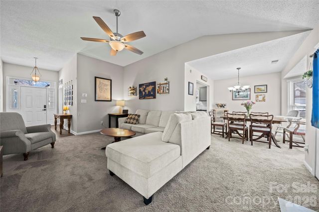 12112 Kempshott Court, Charlotte, NC 28273