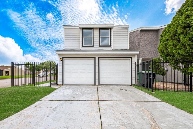 10260 Field Stone Drive, Houston, TX 77041