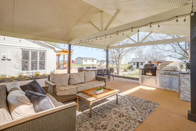 10638 CR 1016, Burleson, TX 76028