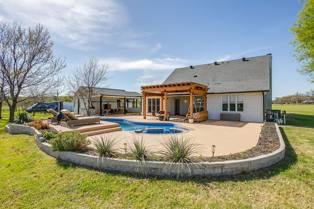 10638 CR 1016, Burleson, TX 76028