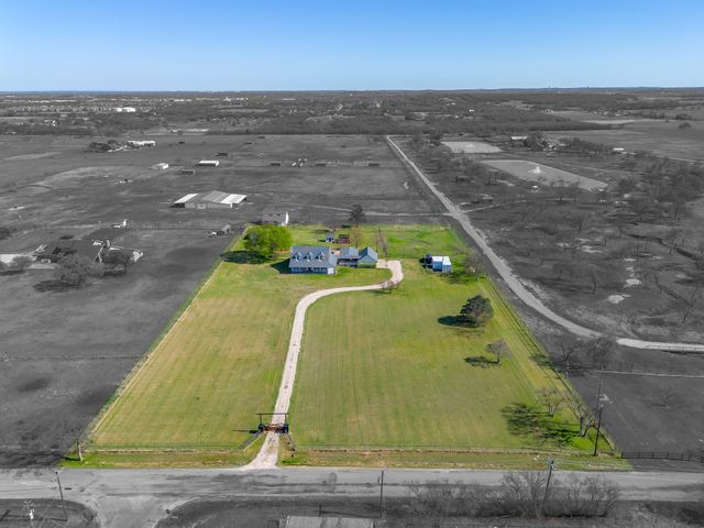 10638 CR 1016, Burleson, TX 76028