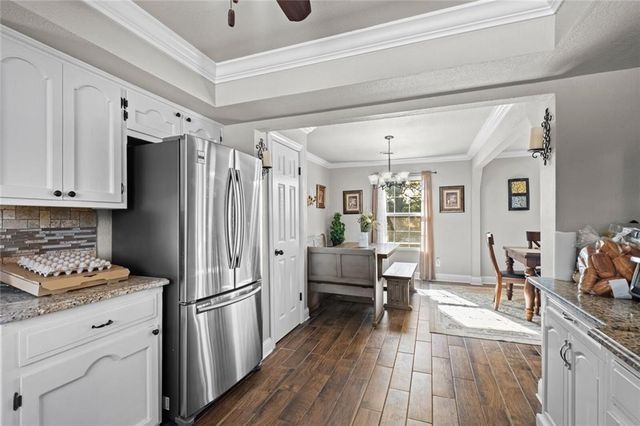 15392 Woods Lodge Road, Garfield, AR 72732