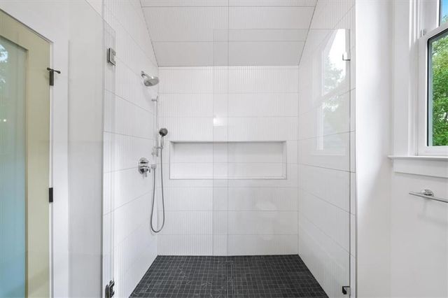 4970 Lake Forrest Drive, Atlanta, GA 30342