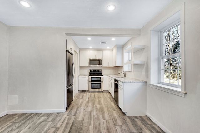 969 Chestnut Street B, Newton, MA 02464