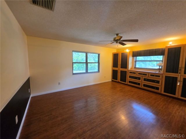 4 Laurelcherry Court, Homosassa, FL 34446