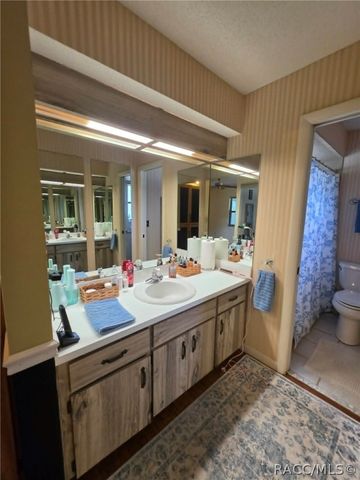 4 Laurelcherry Court, Homosassa, FL 34446