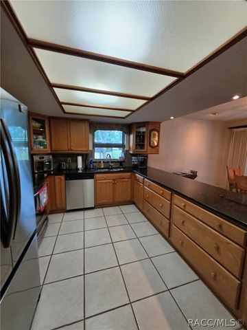 4 Laurelcherry Court, Homosassa, FL 34446