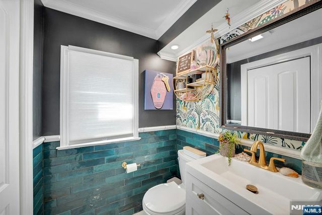 152 Hill Street, Midland Park, NJ 07432