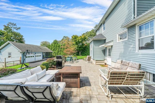 152 Hill Street, Midland Park, NJ 07432