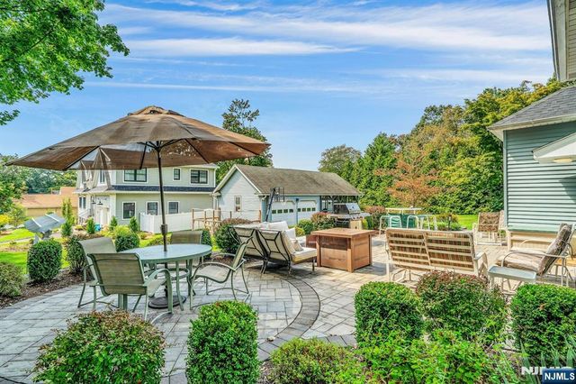 152 Hill Street, Midland Park, NJ 07432