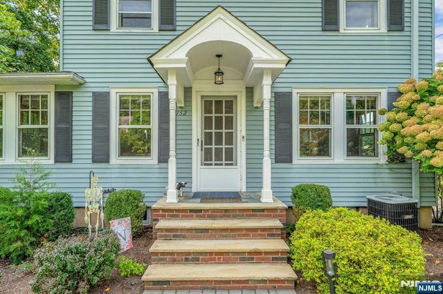 152 Hill Street, Midland Park, NJ 07432