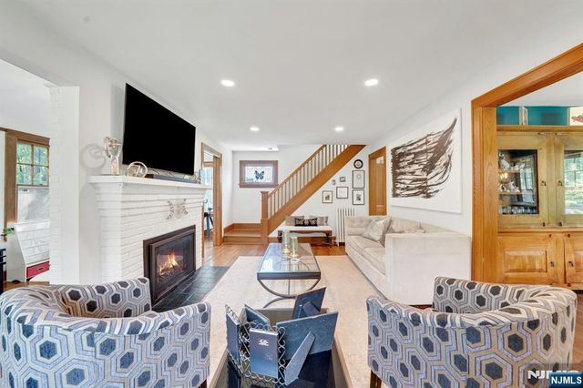 152 Hill Street, Midland Park, NJ 07432