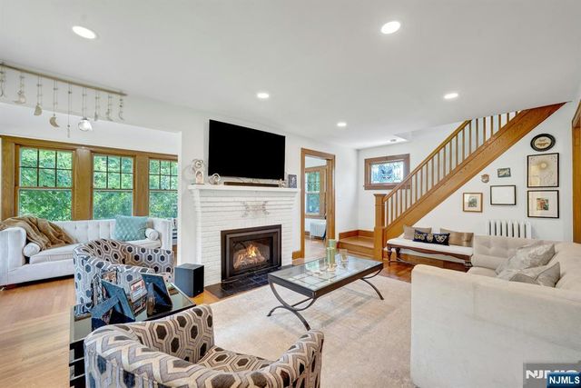 152 Hill Street, Midland Park, NJ 07432