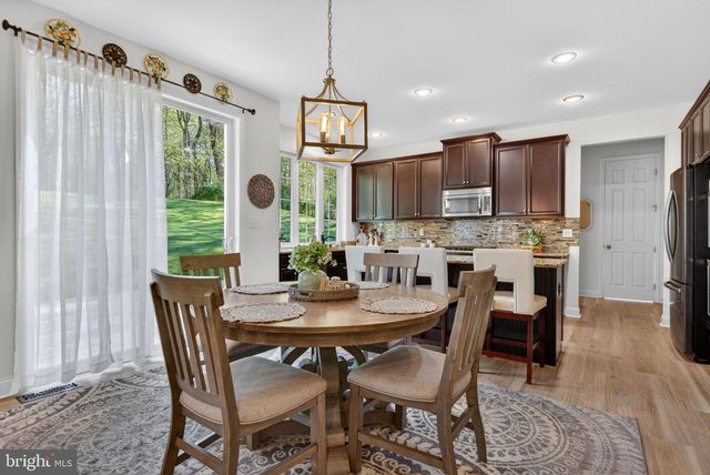 131 FREYS RD, Elizabethtown, PA 17022