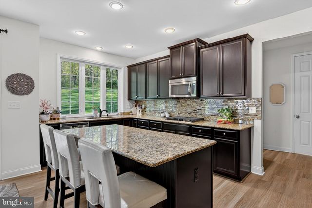 131 FREYS RD, Elizabethtown, PA 17022