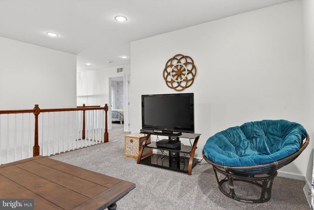 131 FREYS RD, Elizabethtown, PA 17022