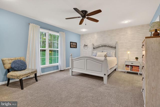 131 FREYS RD, Elizabethtown, PA 17022