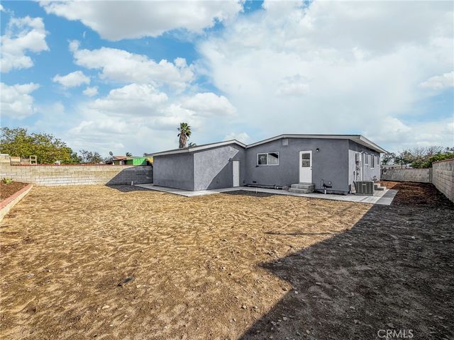 17748 Owen Street, Fontana, CA 92335