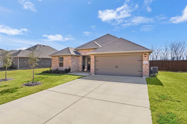 1516 Running Brook Court, Kaufman, TX 75142