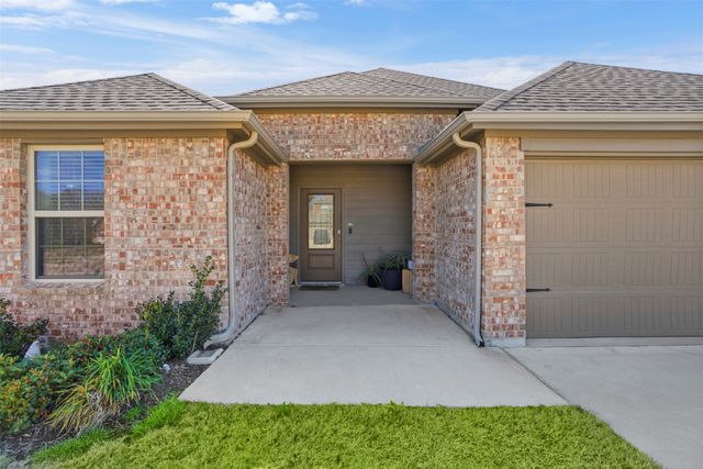 1516 Running Brook Court, Kaufman, TX 75142