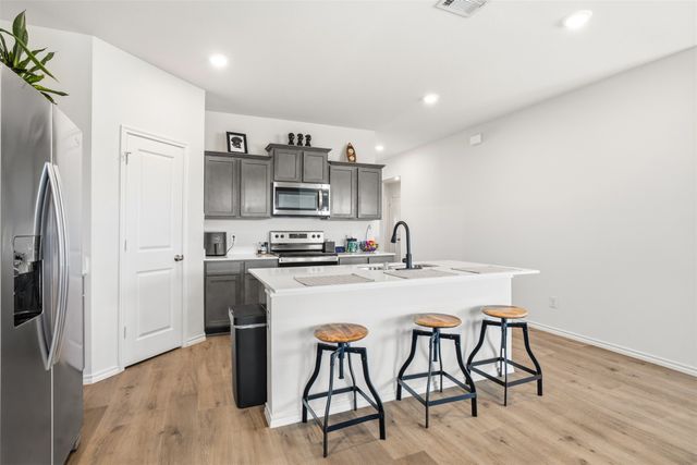 1516 Running Brook Court, Kaufman, TX 75142