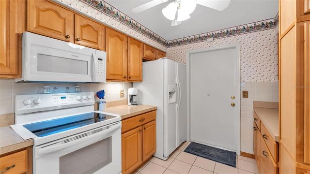 1504 OAKVIEW CIRCLE SE, Winter Haven, FL 33880