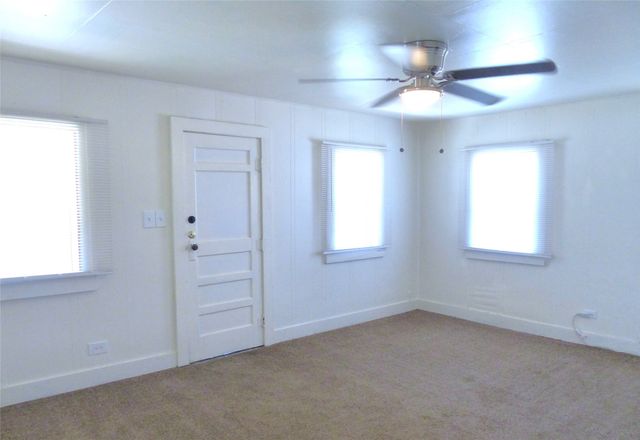 407 China, Brady, TX 76825