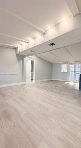 21610 NW 7th Ct, Pembroke Pines, FL 33029