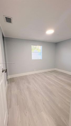 21610 NW 7th Ct, Pembroke Pines, FL 33029