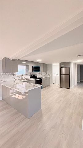 21610 NW 7th Ct, Pembroke Pines, FL 33029