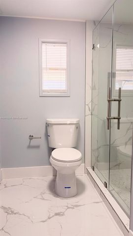 21610 NW 7th Ct, Pembroke Pines, FL 33029