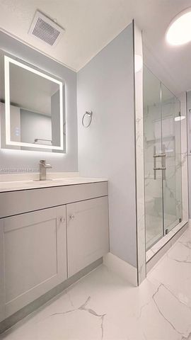 21610 NW 7th Ct, Pembroke Pines, FL 33029