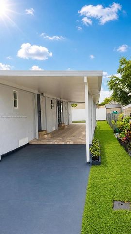 21610 NW 7th Ct, Pembroke Pines, FL 33029