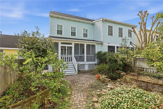 536 E Harris Street, Savannah, GA 31401