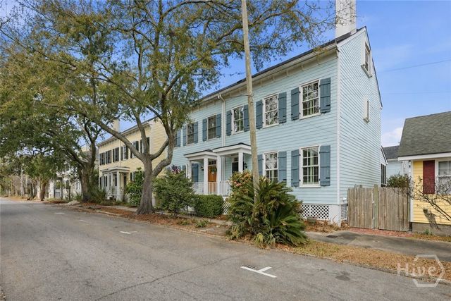 536 E Harris Street, Savannah, GA 31401