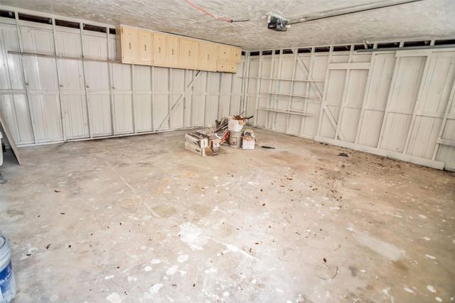 1715 Capstan Road, Houston, TX 77062