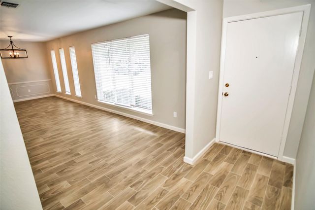 1715 Capstan Road, Houston, TX 77062